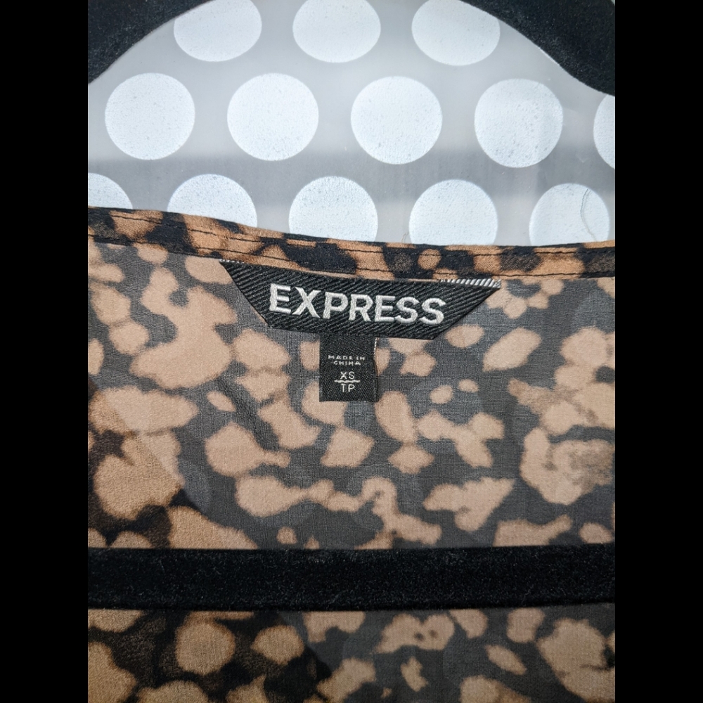Express Flutter Top Leopard - Picture 3 of 3